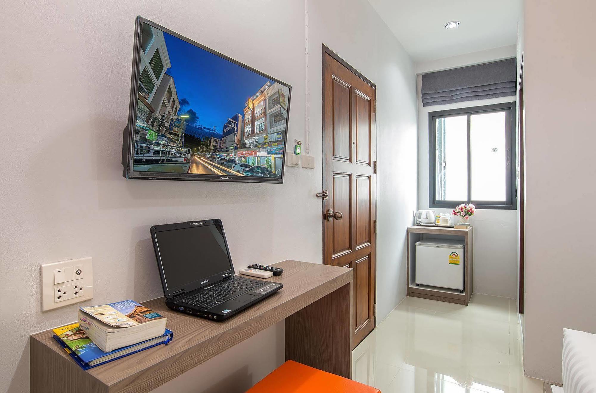 Lada Express Hotell 2*